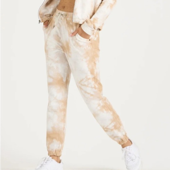 Vuori Laguna lounge oak Tie-Dye Joggers Tan White athleisure sweat pants Fall - Picture 3 of 10